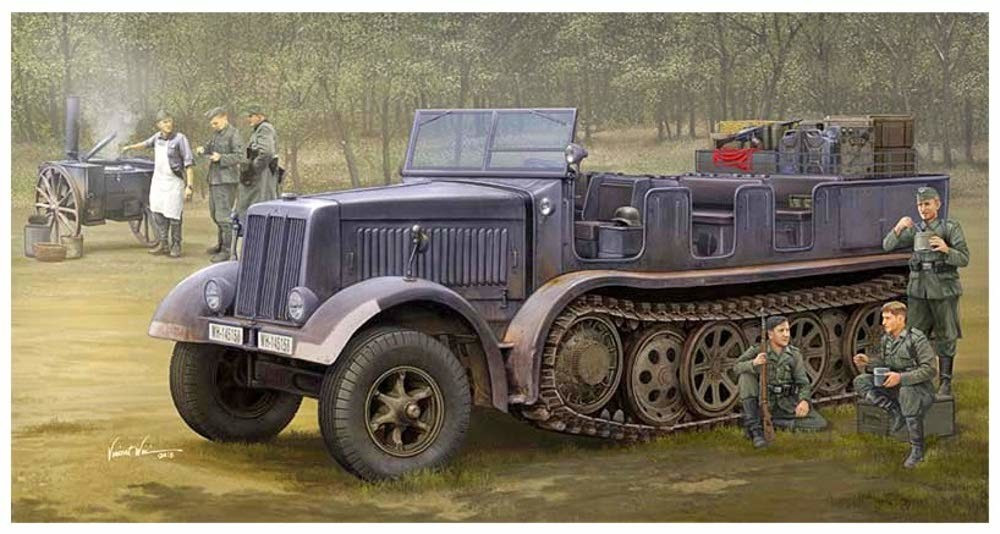 Trumpeter Sd.Kfz.8 DB9 Half-track Artillery Tractor (09538)