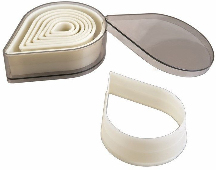 Lékué Set de 8 emporte-pièces lisses de 2 à 12 cm