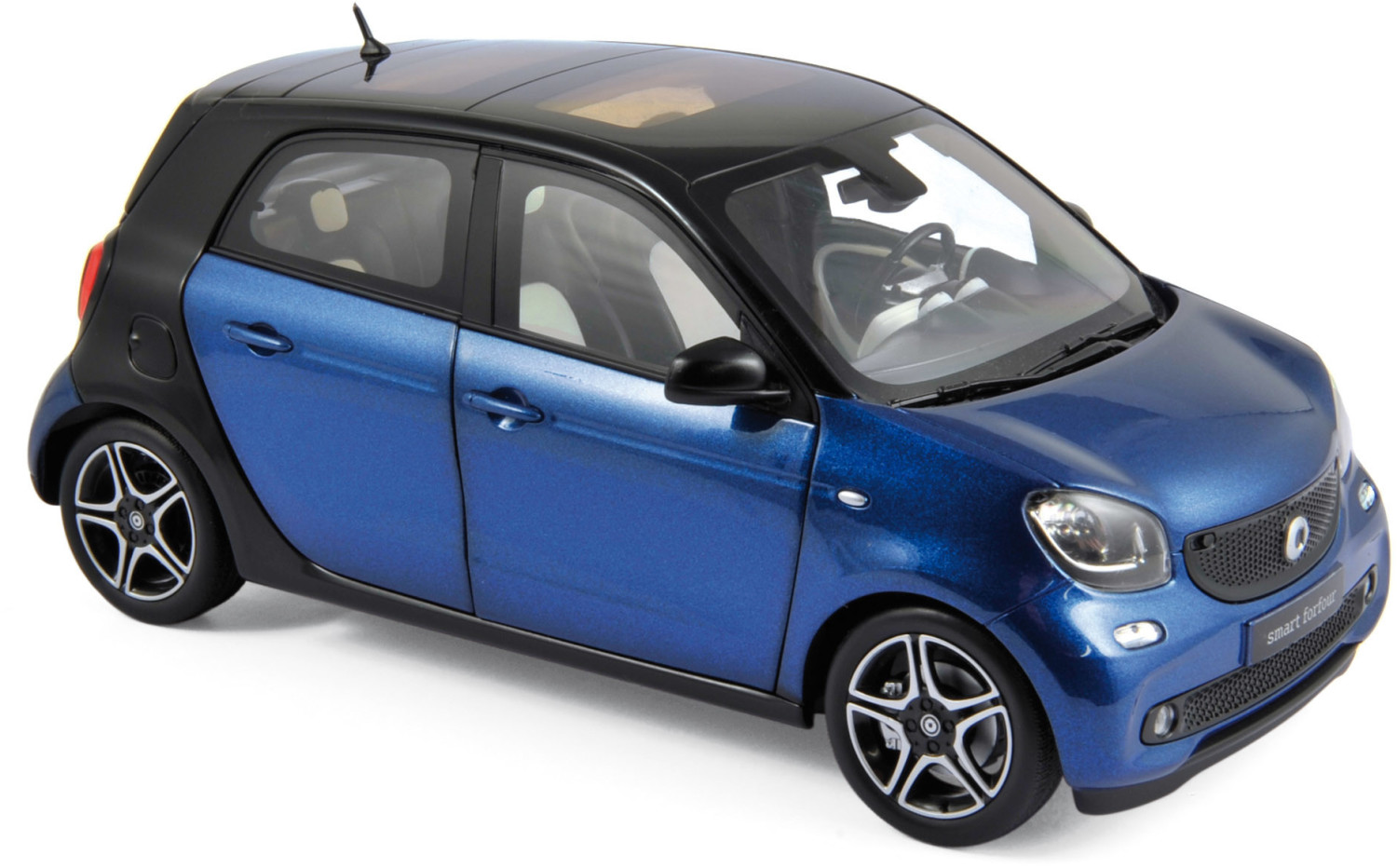 Norev Smart Forfour 2015 noir/bleu 1:18 (183435)