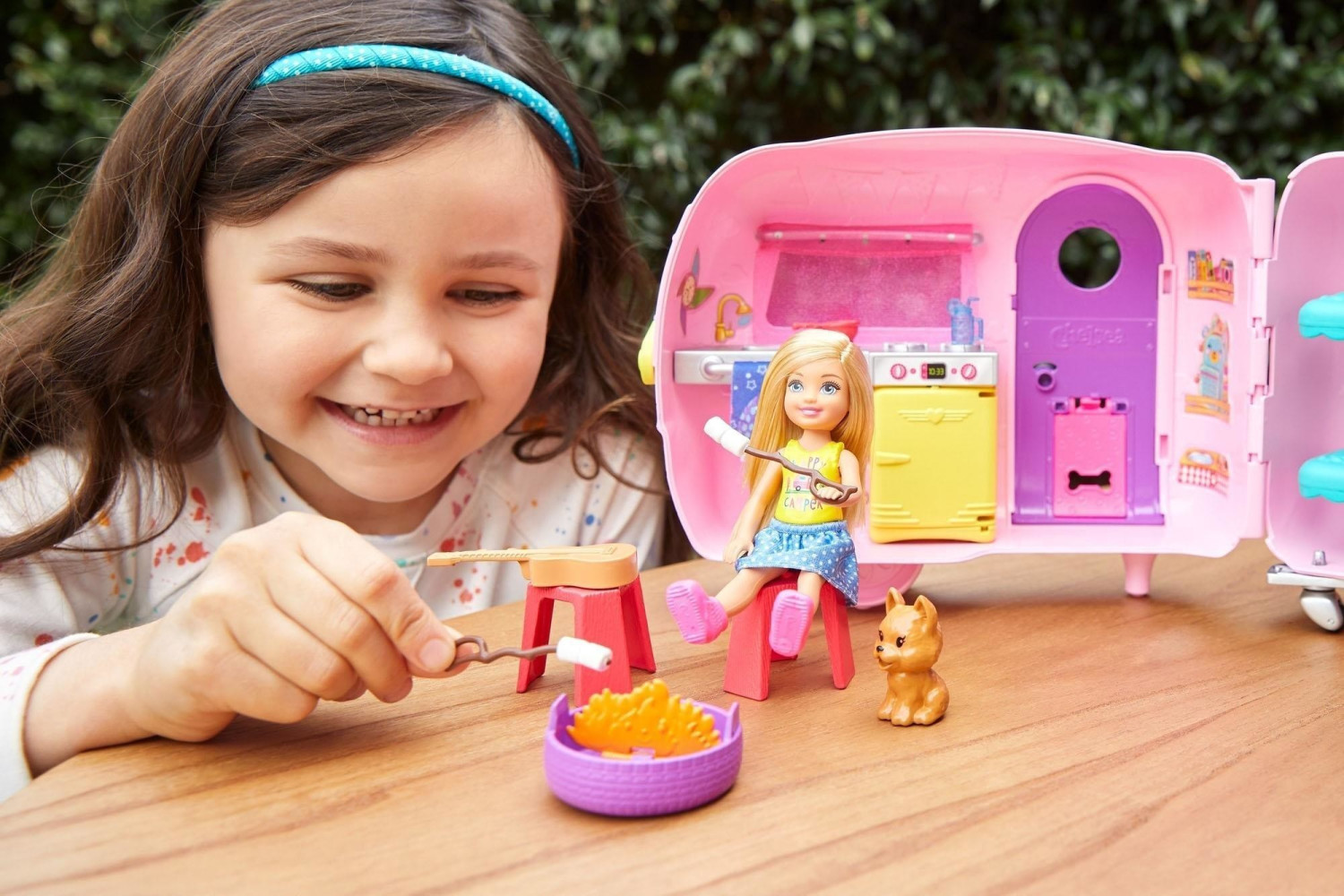 Barbie Club Chelsea Camper FXG90 au meilleur prix sur idealo