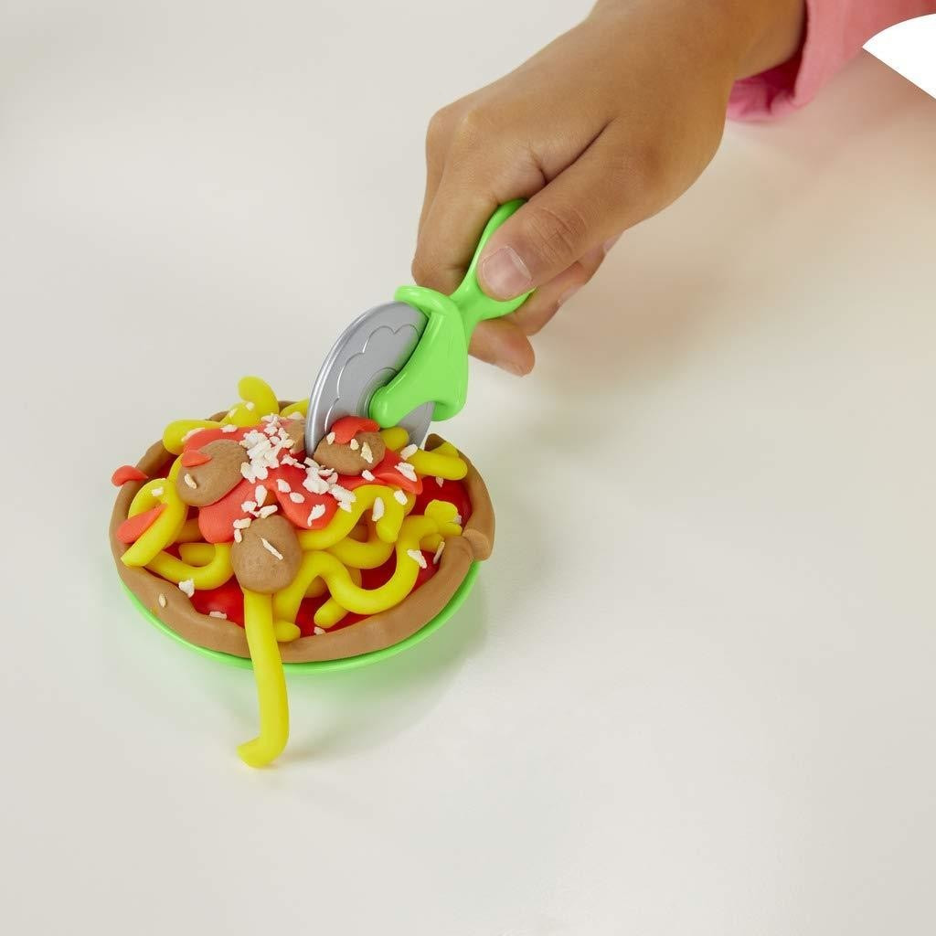 Play-Doh Kitchen, La Pizzeria avec 5 Pots de Pate a Modeler - Play Doh