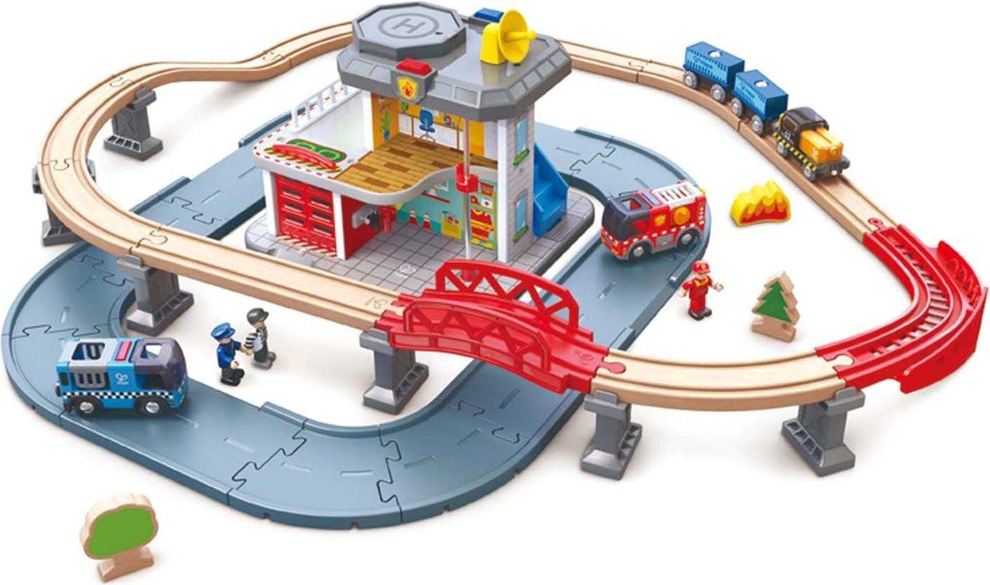 HaPe E3736 Emergency Servies HQ
