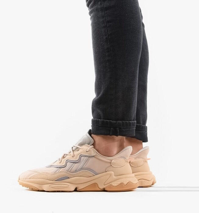 Adidas Ozweego st pale nude light brown solar red ab 79 95 Preisvergleich bei idealo