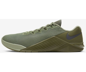 nano 9 ou metcon 5