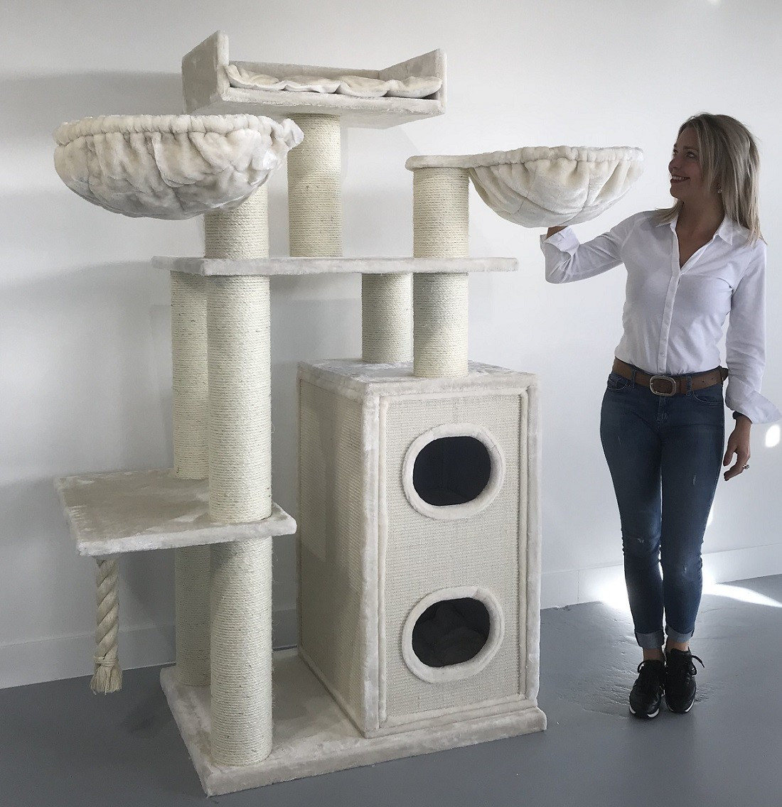 RHRQuality Cat Tree Cat Paradise Cream