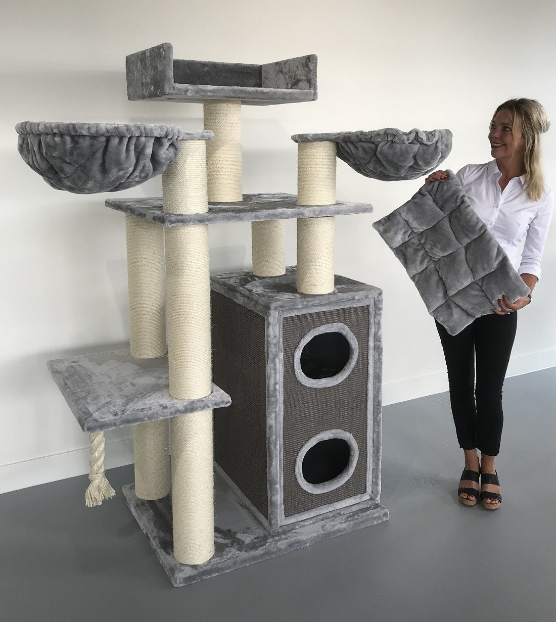 RHRQuality Cat Tree Cat Paradise Light Grey
