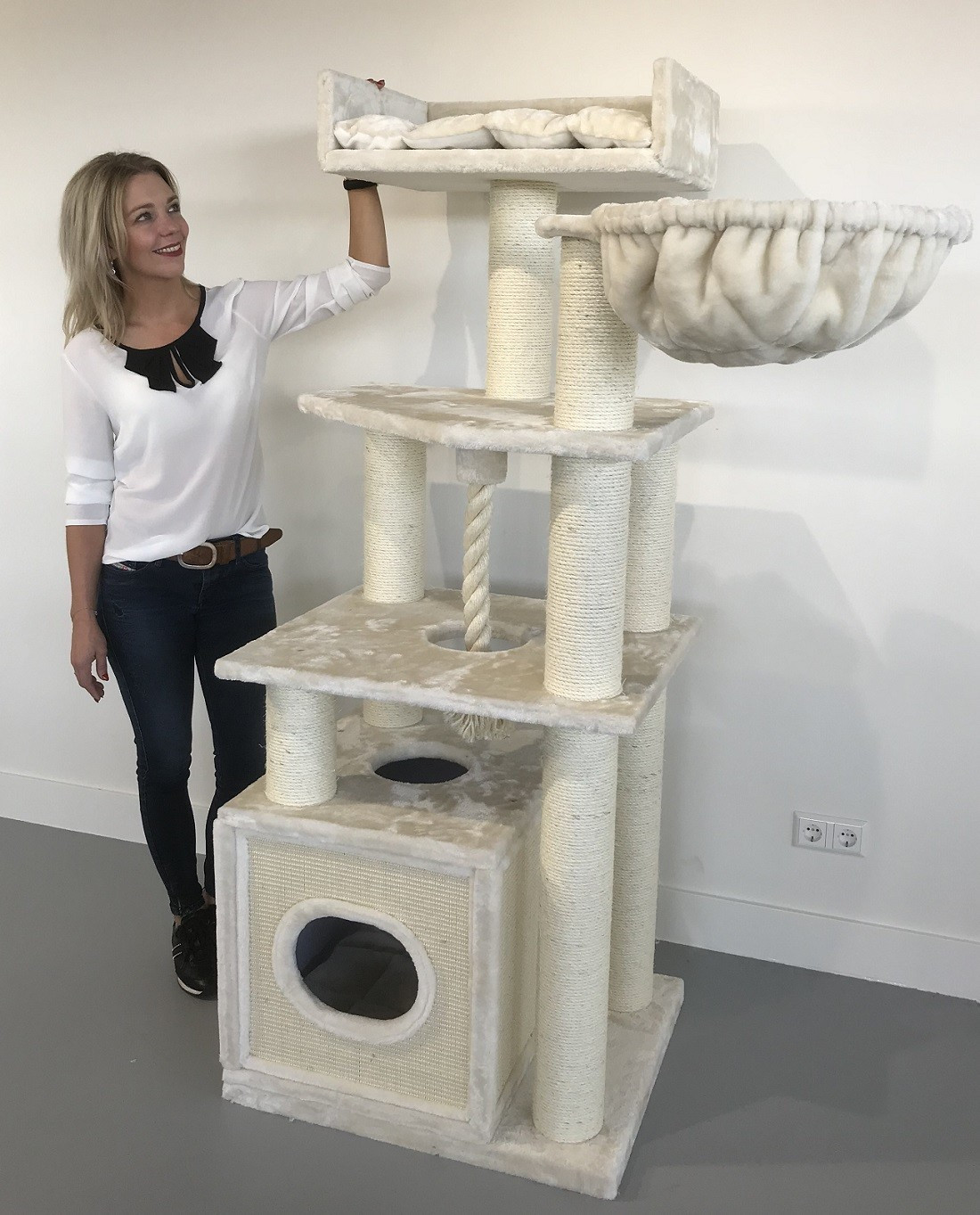 RHRQuality Cat Tree Cat Relax Cream