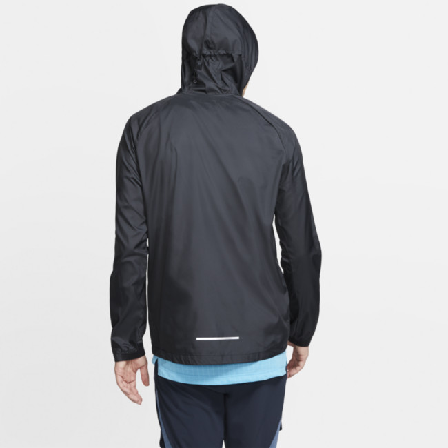 nike essential running jacket