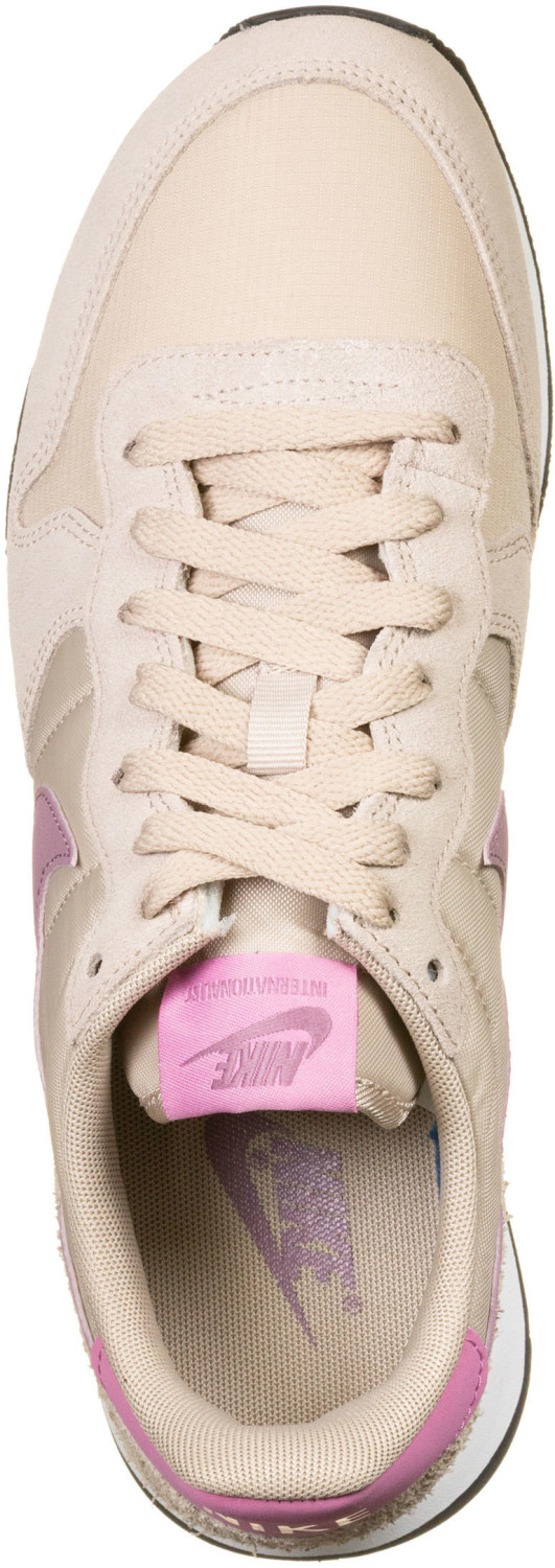nike internationalist fossil stone