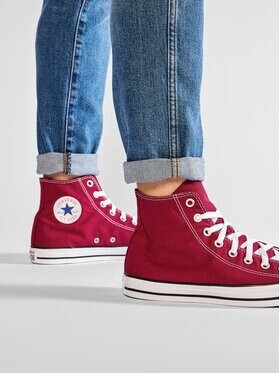Maroon discount converse sneakers