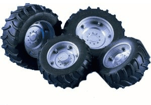 Bruder Twin Tires with Rims (02001)