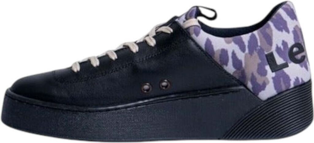 levis trainers black