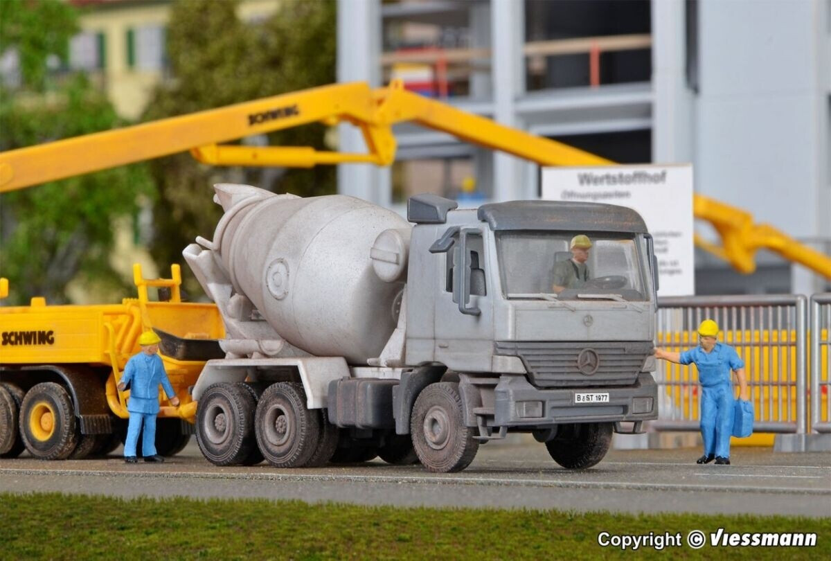 Kibri 14120 Gauge H0 MB truck with skip loader, edition Emil Bölling, epoch IV; kit